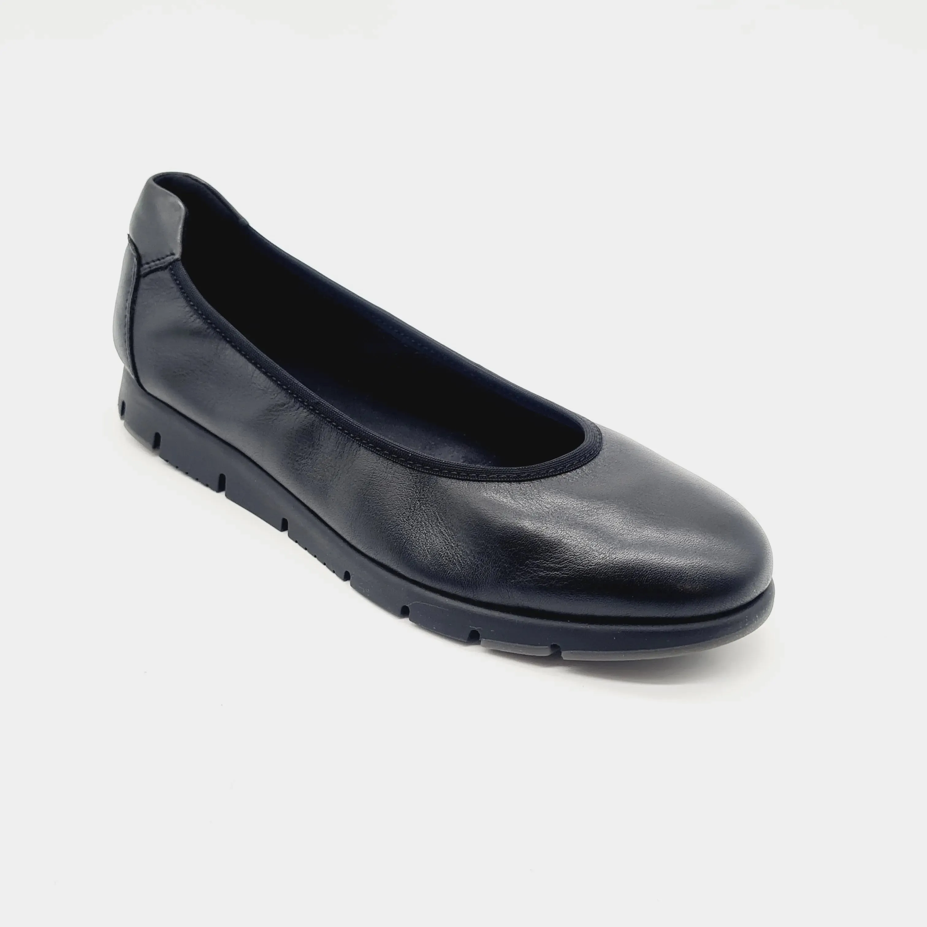 Natural Comfort Casual Slip-On Pumps