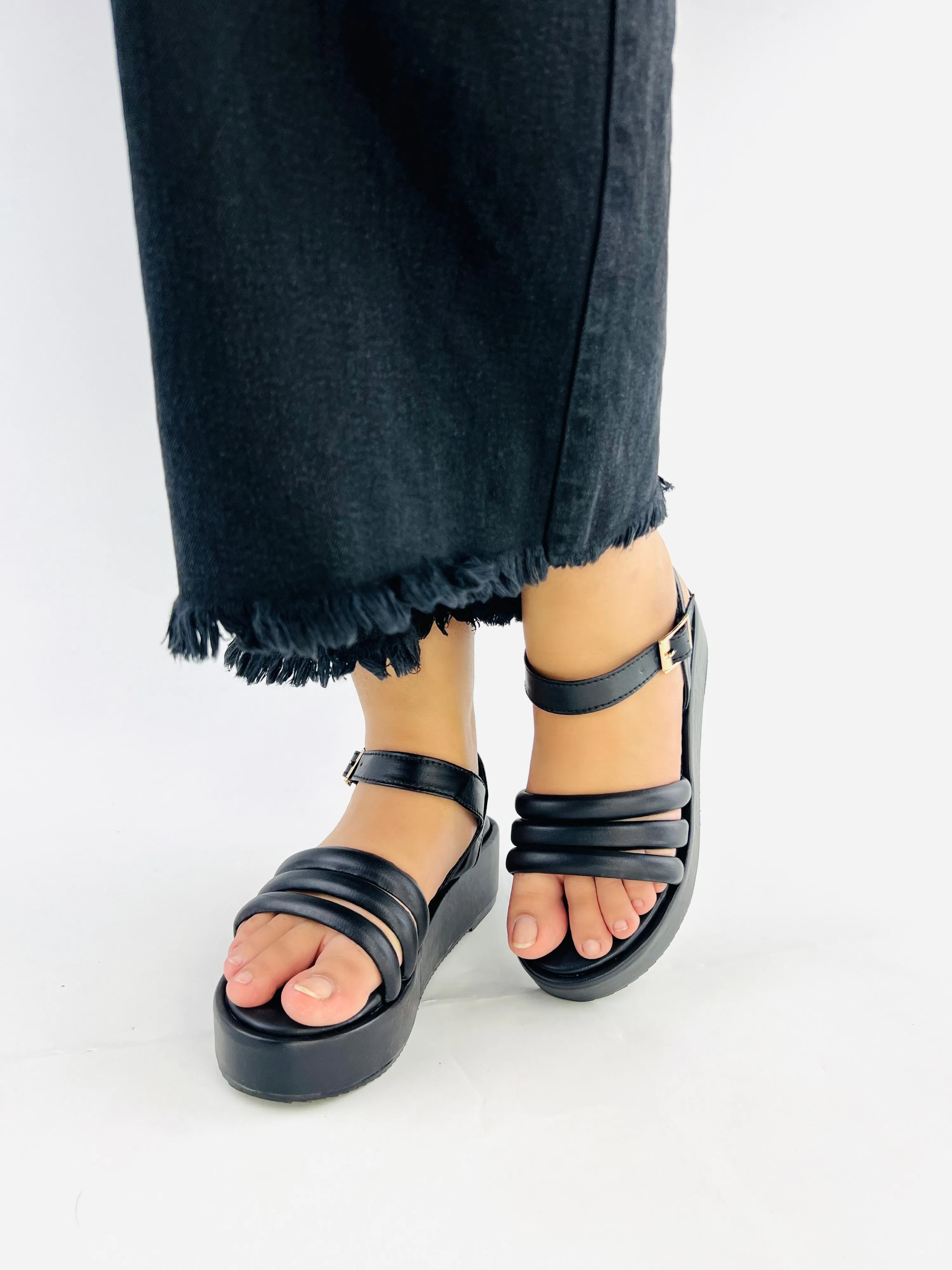 Spunkz Cross Strap Platform Wedge Heel Sandals in Black Faux Leather